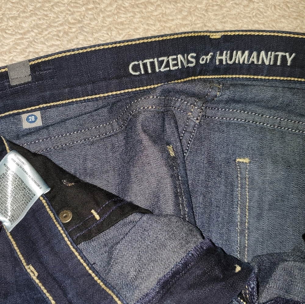 CITIZENS OF HUMANITY - Straight Leg - Size 28